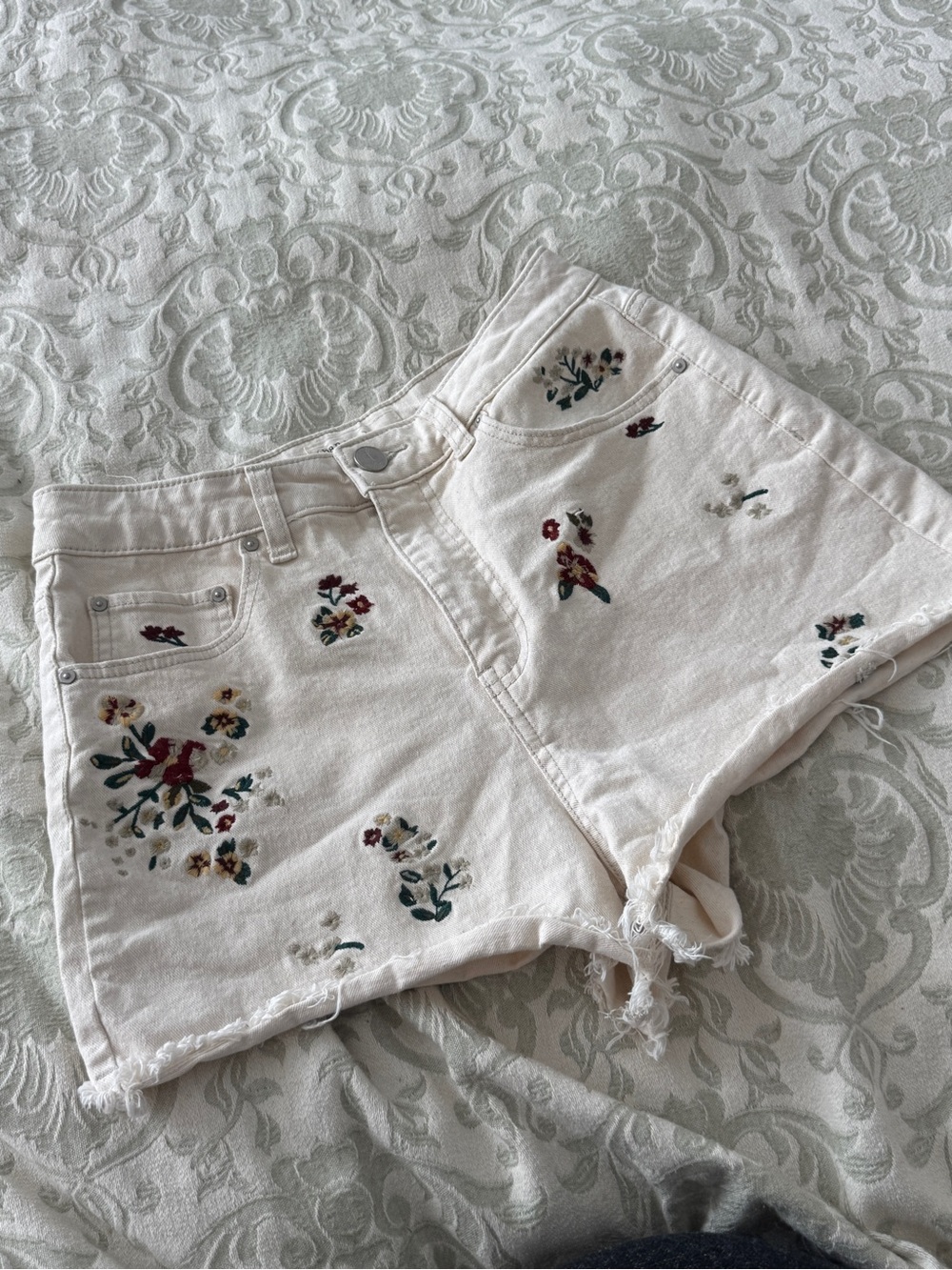 Embroidered White/Cream Denim Shorts with Floral Accent